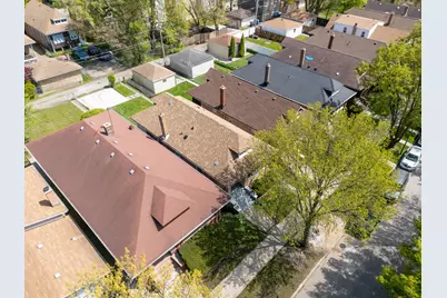 8109 S Marquette Avenue, Chicago, IL 60617 - Photo 34