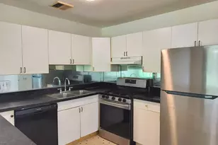 5B Kingery Quarter, Willowbrook, IL 60527 - Photo 10