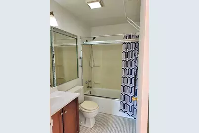 5B Kingery Quarter #107, Willowbrook, IL 60527 - Photo 20