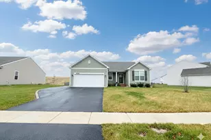 8505 White Oaks Ct, Wonder Lake, IL 60097 - Photo 1