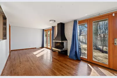 713 Lois Place, Joliet, IL 60435 - Photo 8