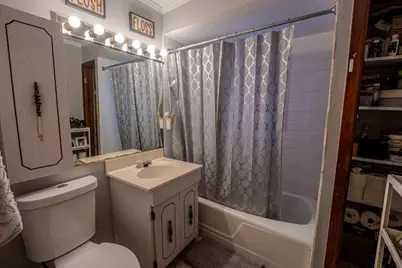 9810 Menard Avenue, Oak Lawn, IL 60453 - Photo 24