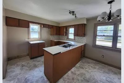 801 Main Street, Crescent City, IL 60928 - Photo 10