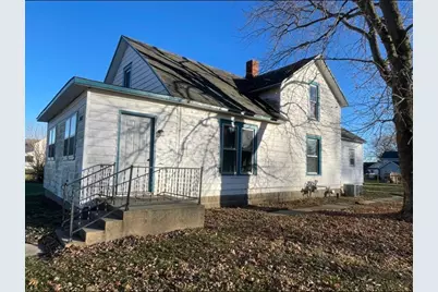 801 Main Street, Crescent City, IL 60928 - Photo 2