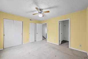 1928 Blackthorn Dr, Champaign, IL 61821 - Photo 18