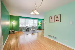 1046 Martingale Dr, Bartlett, IL 60103 - Photo 8