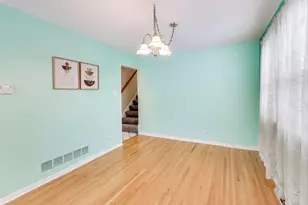 1046 Martingale Dr, Bartlett, IL 60103 - Photo 6