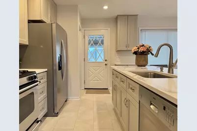 1411 Anthony Road, Wheeling, IL 60090 - Photo 8