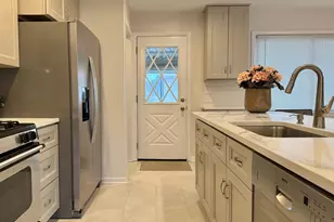 1411 Anthony Rd, Wheeling, IL 60090 - Photo 8