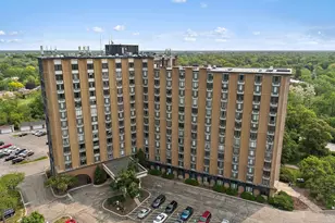 1 Renaissance Pl, Palatine, IL 60067 - Photo 20