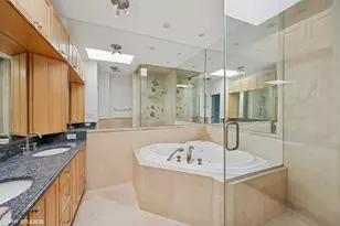 1 Renaissance Pl, Palatine, IL 60067 - Photo 12