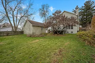 710 N Van Buren St, Batavia, IL 60510 - Photo 26
