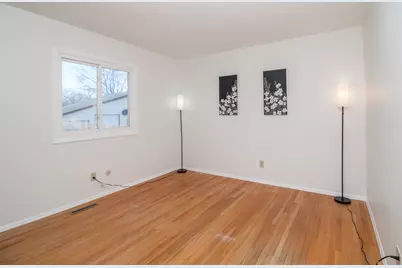 943 Cambridge Lane, Crystal Lake, IL 60014 - Photo 8