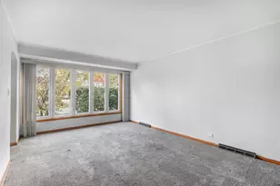 4343 W 109th St, Oak Lawn, IL 60453 - Photo 4