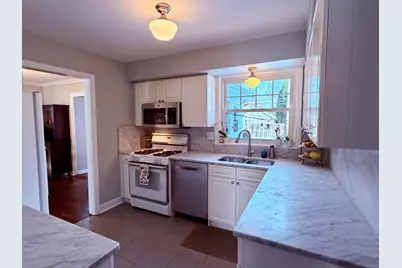 2523 Hastings Avenue, Evanston, IL 60201 - Photo 8