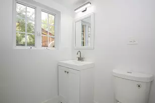 216 Flora Ave, Glenview, IL 60025 - Photo 18