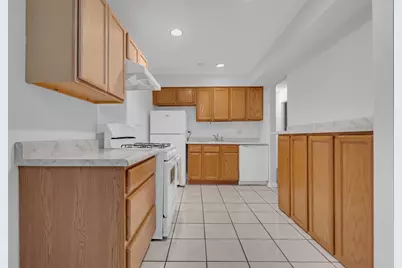 [Address not provided], Hoffman Estates, IL 60169 - Photo 12