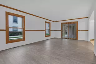 [Address not provided], Hoffman Estates, IL 60169 - Photo 10