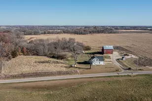 13386 1450 East St, Wyanet, IL 61379 - Photo 2