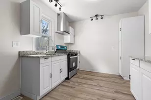 7207 Forest Hills Rd, Loves Park, IL 61111 - Photo 6