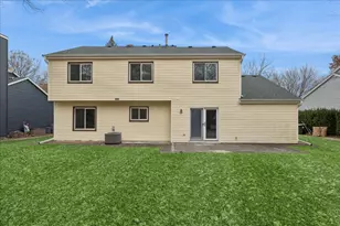 20 S Parliament Way, Mundelein, IL 60060 - Photo 20