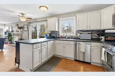 2138 N Green Valley Lane, Round Lake Beach, IL 60073 - Photo 6