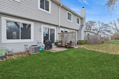 1967 N Jamestown Drive, Palatine, IL 60074 - Photo 16