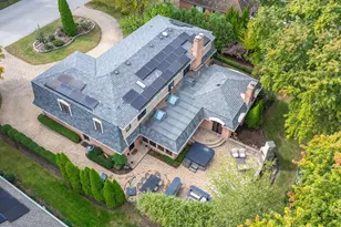 39 Mockingbird Ln, Oak Brook, IL 60523 - Photo 46