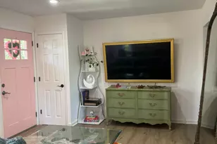 644 W Hinsdale Ave, Hinsdale, IL 60521 - Photo 2