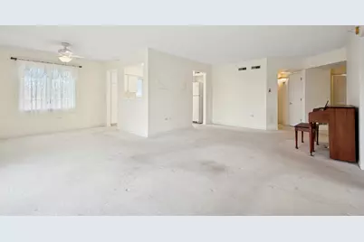 7450 Lincoln Avenue #609, Skokie, IL 60077 - Photo 4