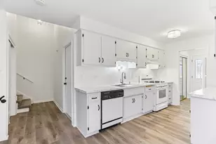 8926 Butterfield Ln, Orland Park, IL 60462 - Photo 12