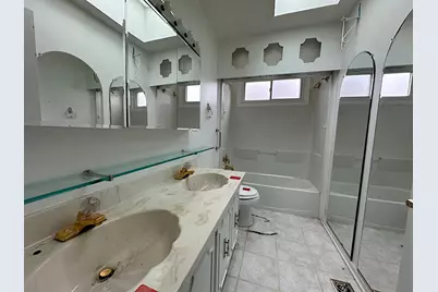 7777 Ramsgate Circle S, Hanover Park, IL 60133 - Photo 14