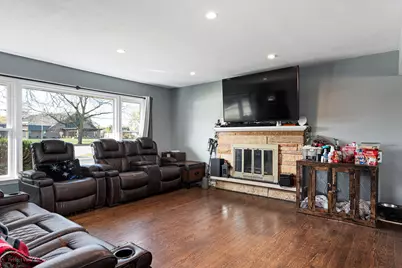 9007 Ridgeland Avenue, Oak Lawn, IL 60453 - Photo 2