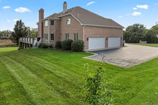 121 Florence Ave, Inverness, IL 60010 - Photo 4