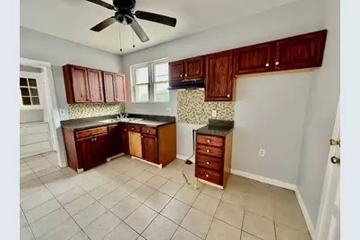 7804 S Burnham Avenue, Chicago, IL 60649 - Photo 4