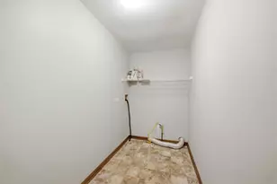 1047 Waterford Cut, Crystal Lake, IL 60014 - Photo 22