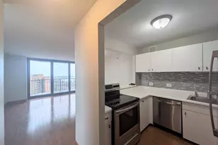 3660 N Lake Shore Dr, Chicago, IL 60613 - Photo 2