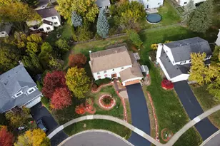 1155 Hanover Dr, Batavia, IL 60510 - Photo 6