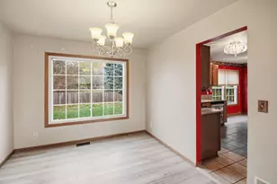 1155 Hanover Dr, Batavia, IL 60510 - Photo 16