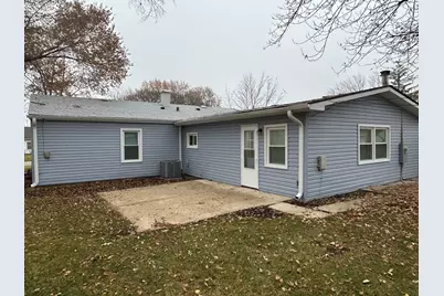 616 Parkside Circle, Streamwood, IL 60107 - Photo 4