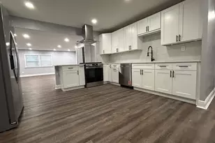 616 Parkside Cir, Streamwood, IL 60107 - Photo 6