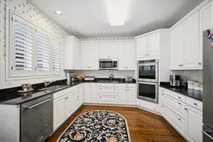 831 Balmoral Ln, Northbrook, IL 60062 - Photo 10