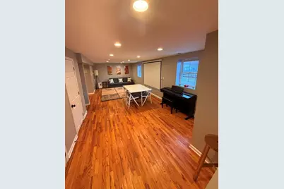 2315 W Waveland Avenue #B, Chicago, IL 60618 - Photo 2