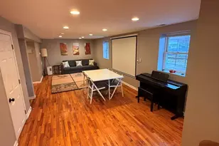 2315 W Waveland Ave, Chicago, IL 60618 - Photo 2