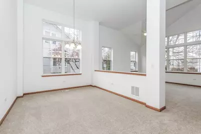 202 Braeburn Circle, Sugar Grove, IL 60554 - Photo 4