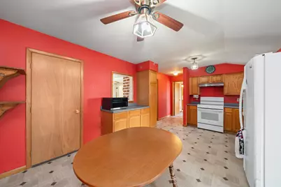 320 E Dekalb Street, Somonauk, IL 60552 - Photo 16