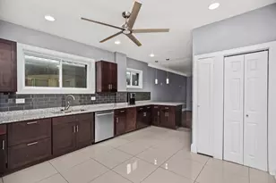 7958 S Luella Ave, Chicago, IL 60617 - Photo 6