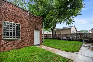 7958 S Luella Ave, Chicago, IL 60617 - Photo 16