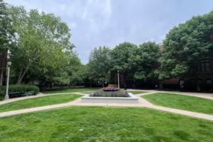 834 W Village Ct, Chicago, IL 60608 - Photo 28