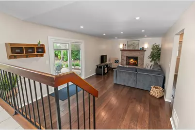 1211 Parliament Court, Libertyville, IL 60048 - Photo 8